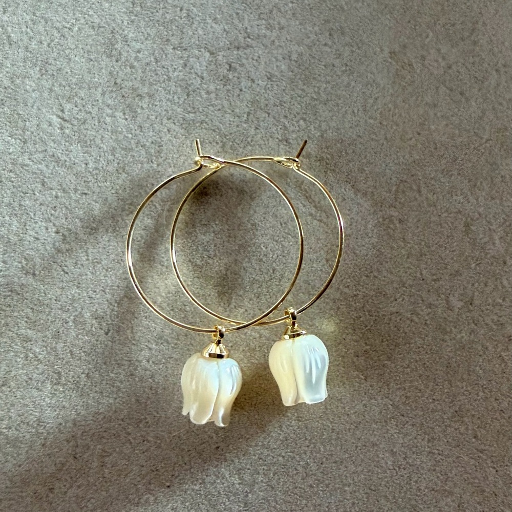 Gold filled Hoop Earrings with White Mother of pearl Flower Drop